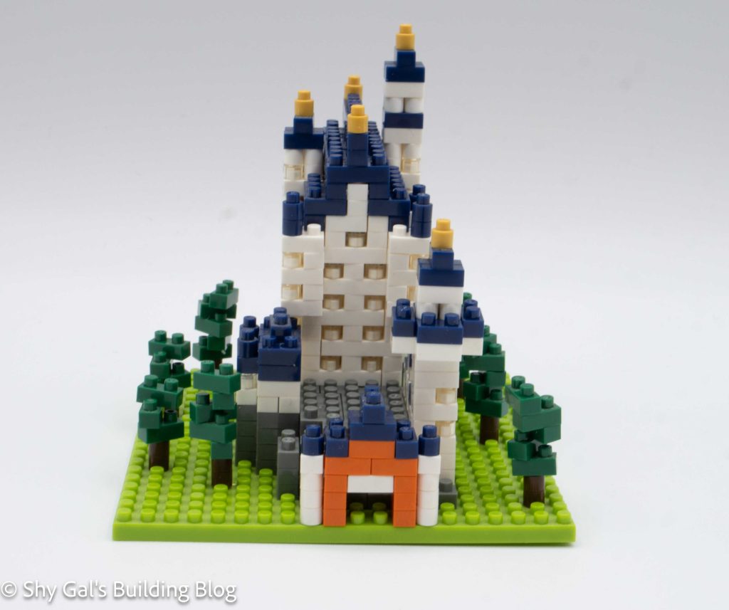 Schloss Neuschwanstein build front view