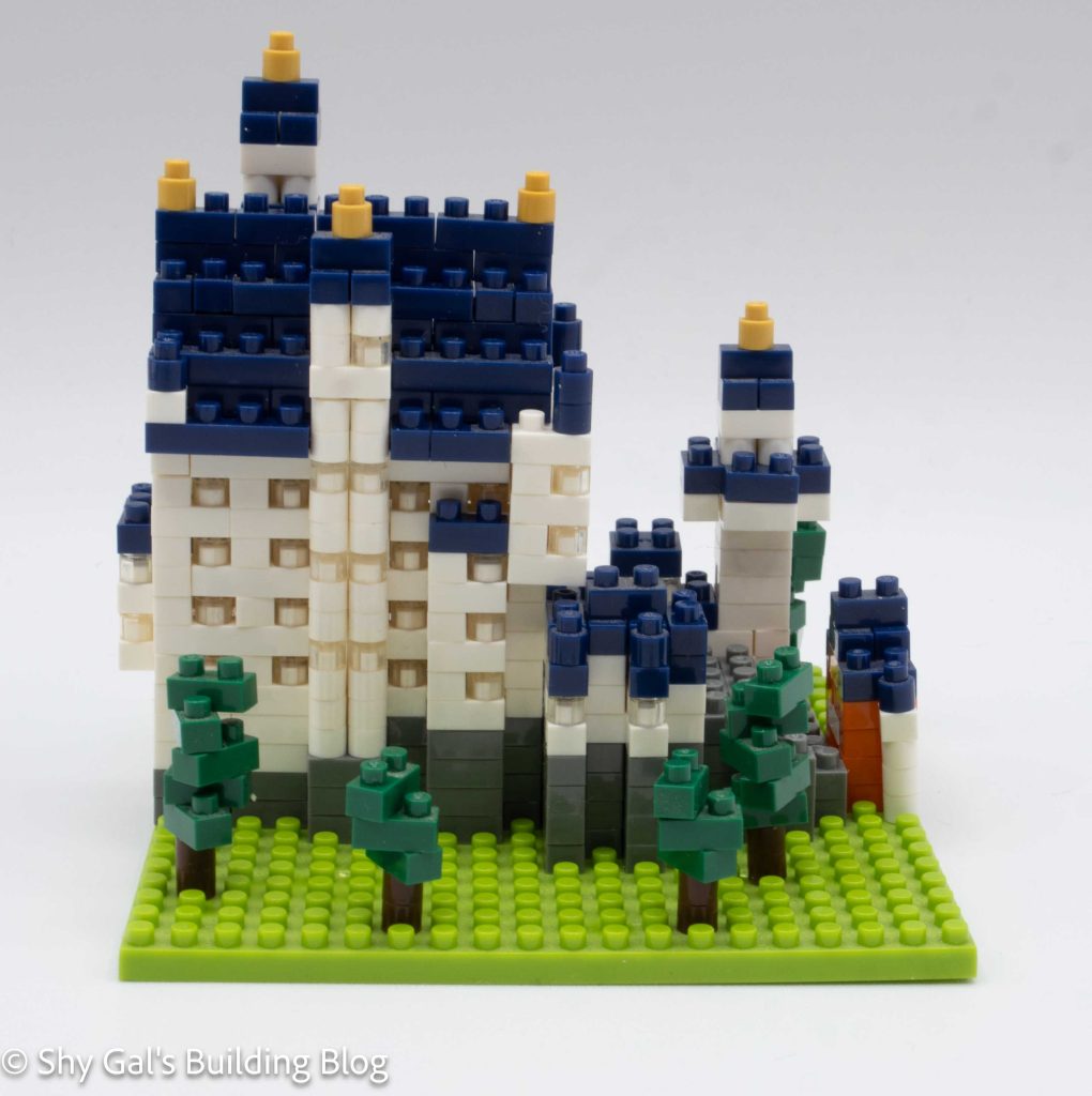 Schloss Neuschwanstein build right side