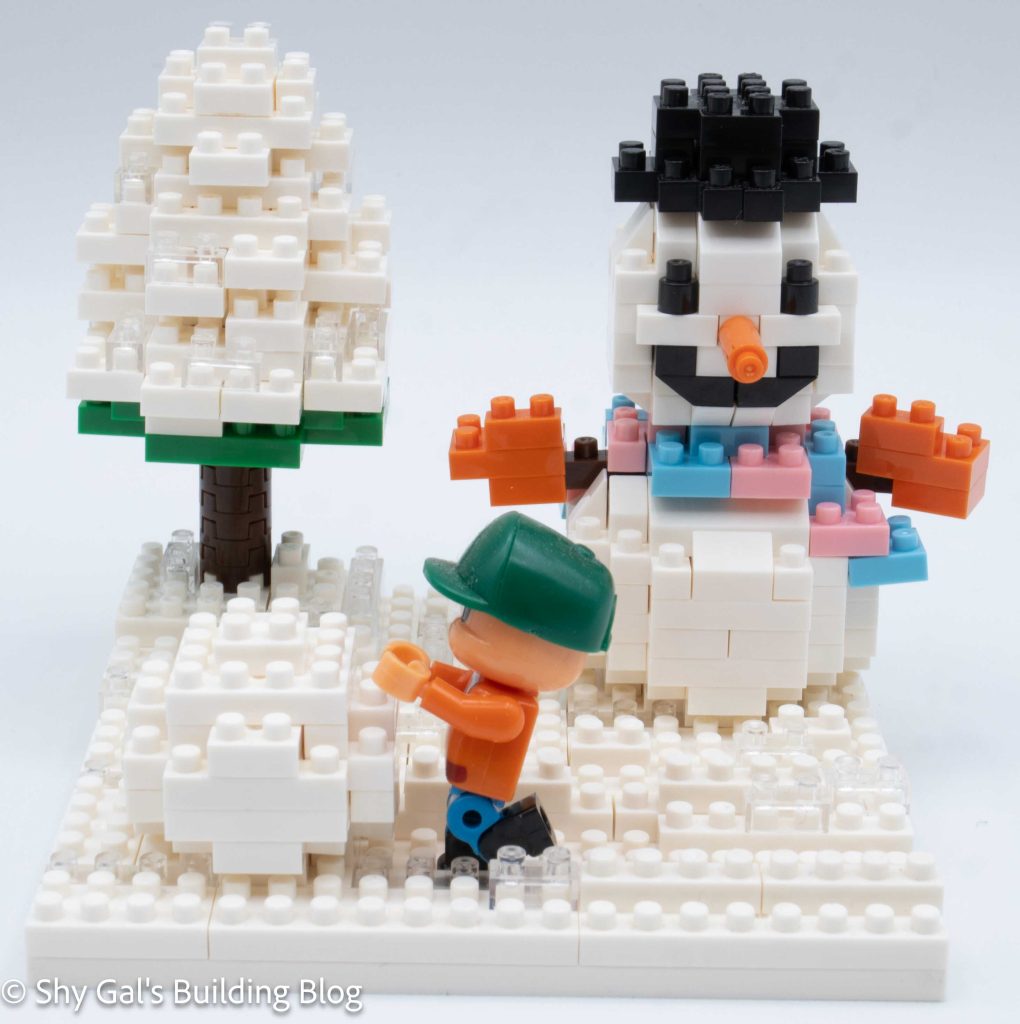 Play in the Snow build front view