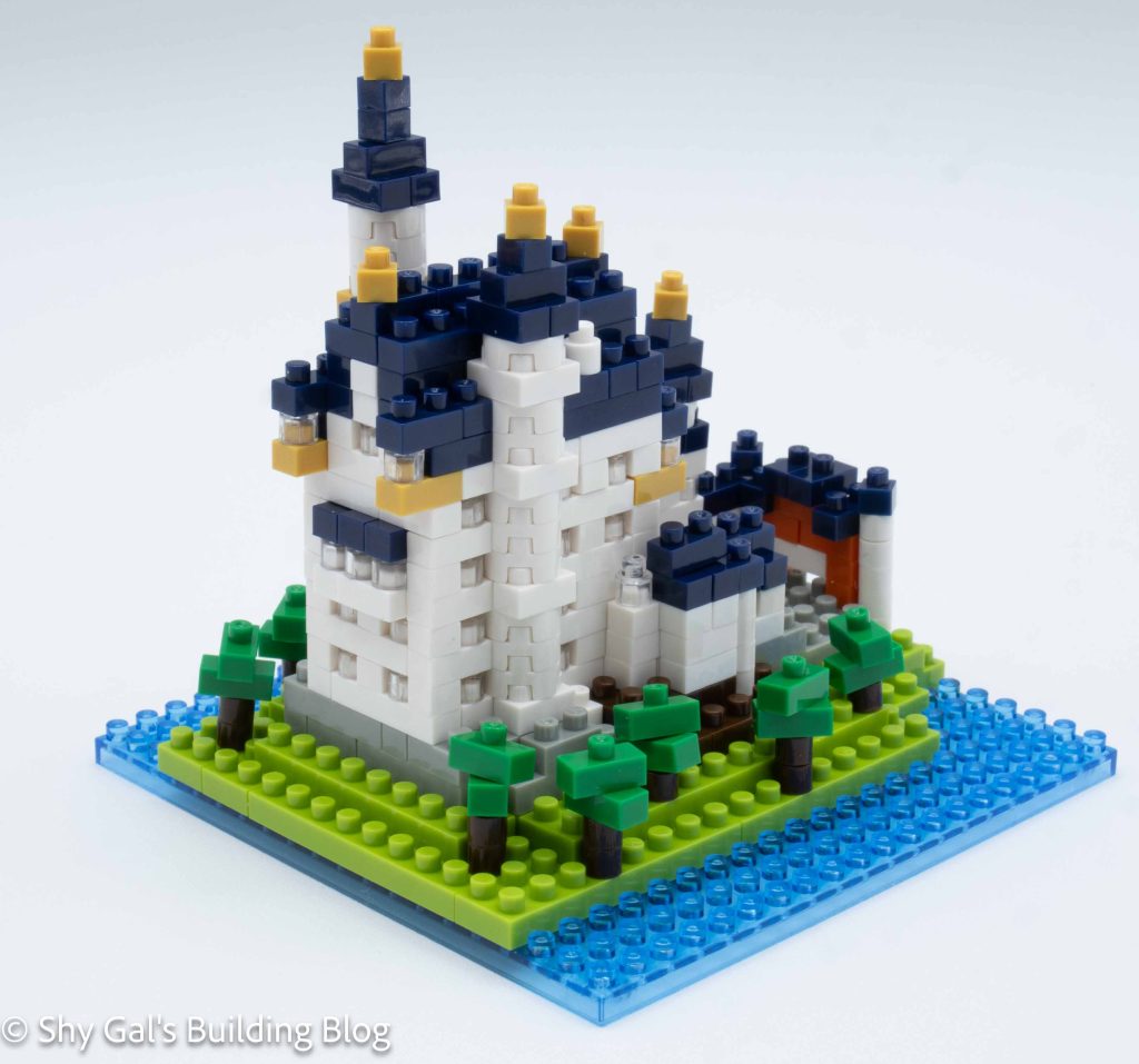 Schloss Neuschwanstein build back 3/4 view