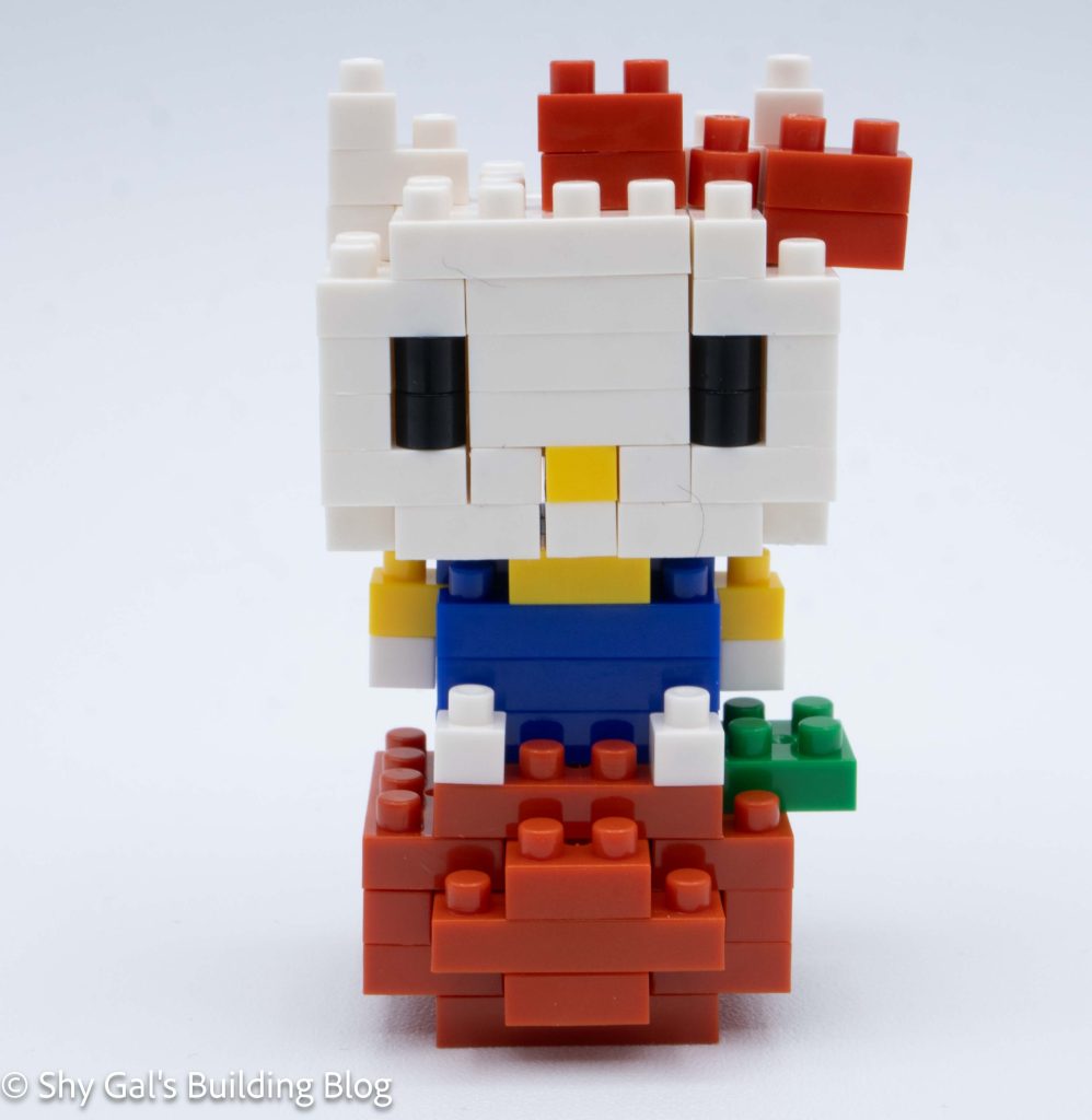 Hello Kitty Apple build front view