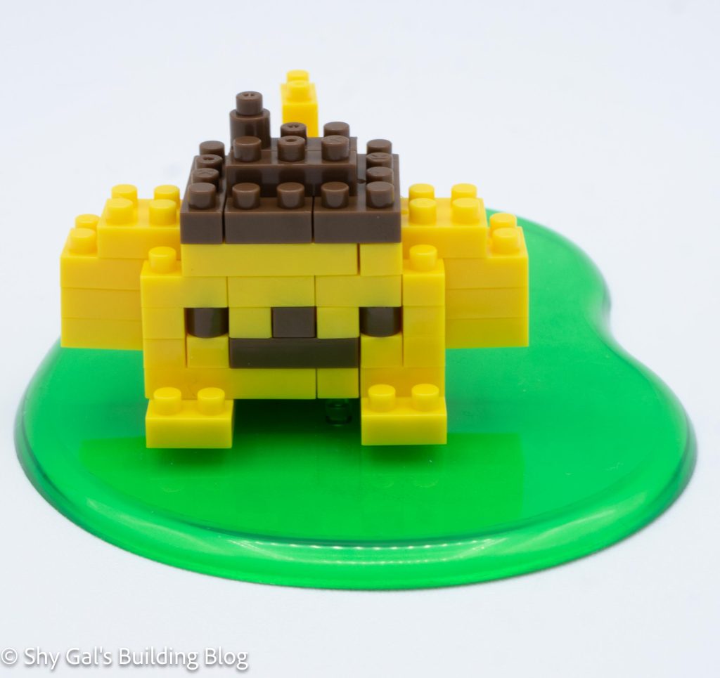 Nonbiri Pompompurin build front view