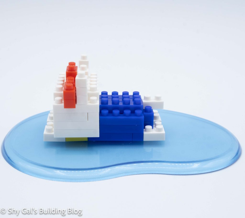 Nonbiri Hello Kitty build side view